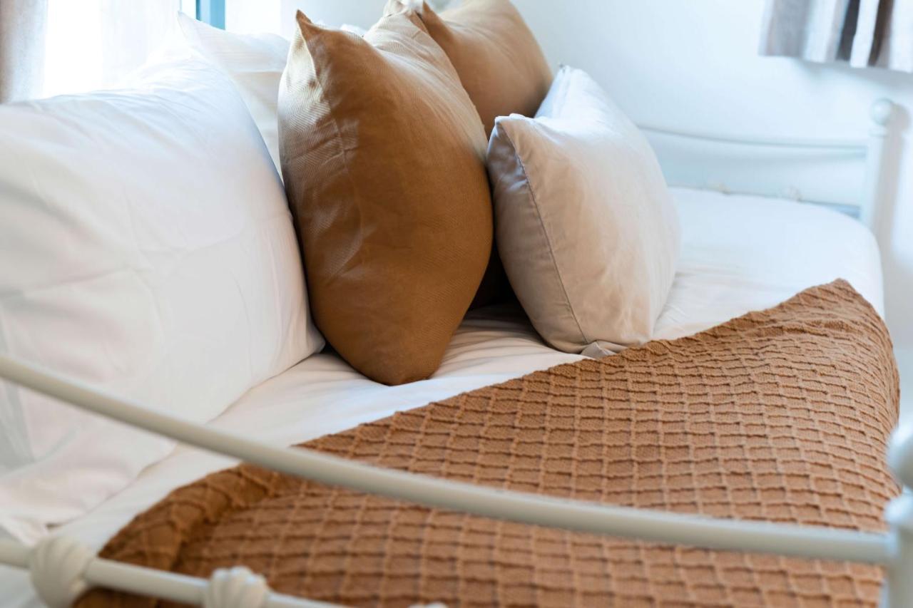 Livestay-New Private Apartment Building Minutes From Heathrow Слау Екстериор снимка