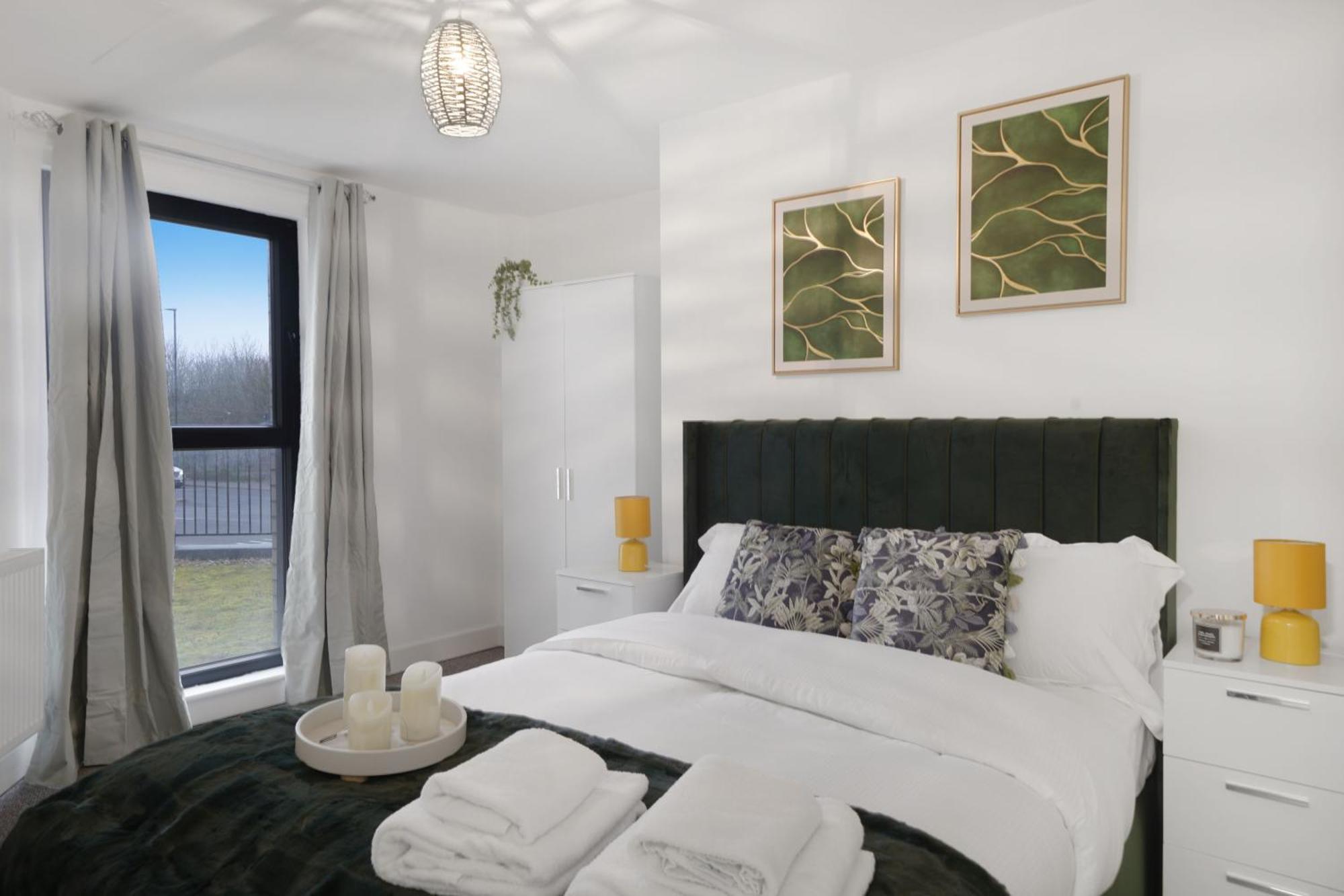 Livestay-New Private Apartment Building Minutes From Heathrow Слау Екстериор снимка